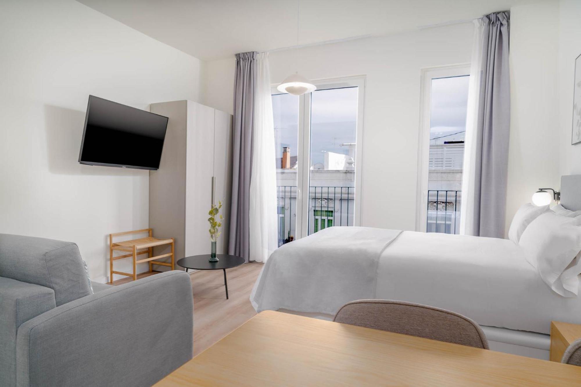 Limehome Valencia Carrer De Sant Jacint מראה חיצוני תמונה