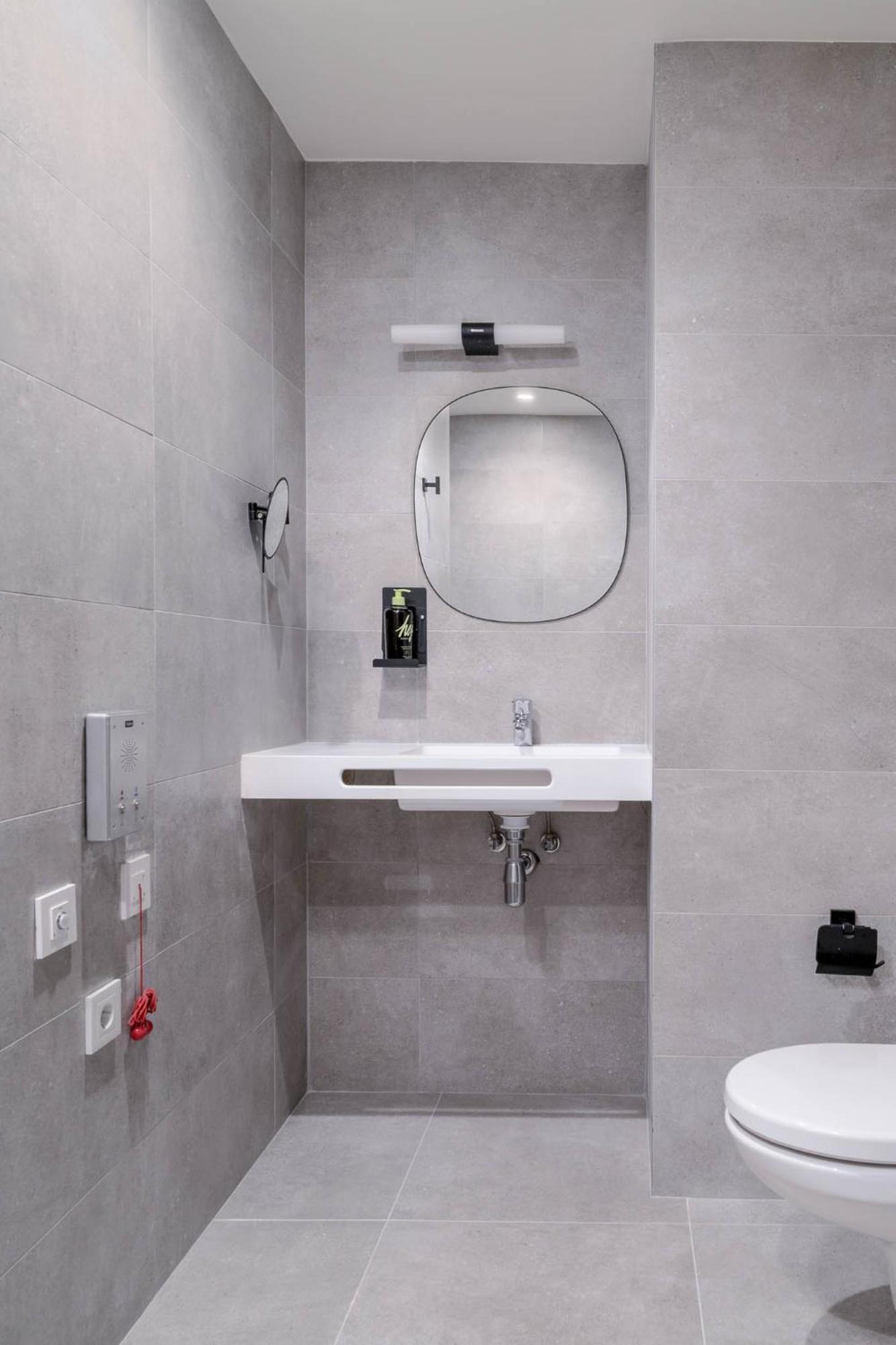 Limehome Valencia Carrer De Sant Jacint מראה חיצוני תמונה