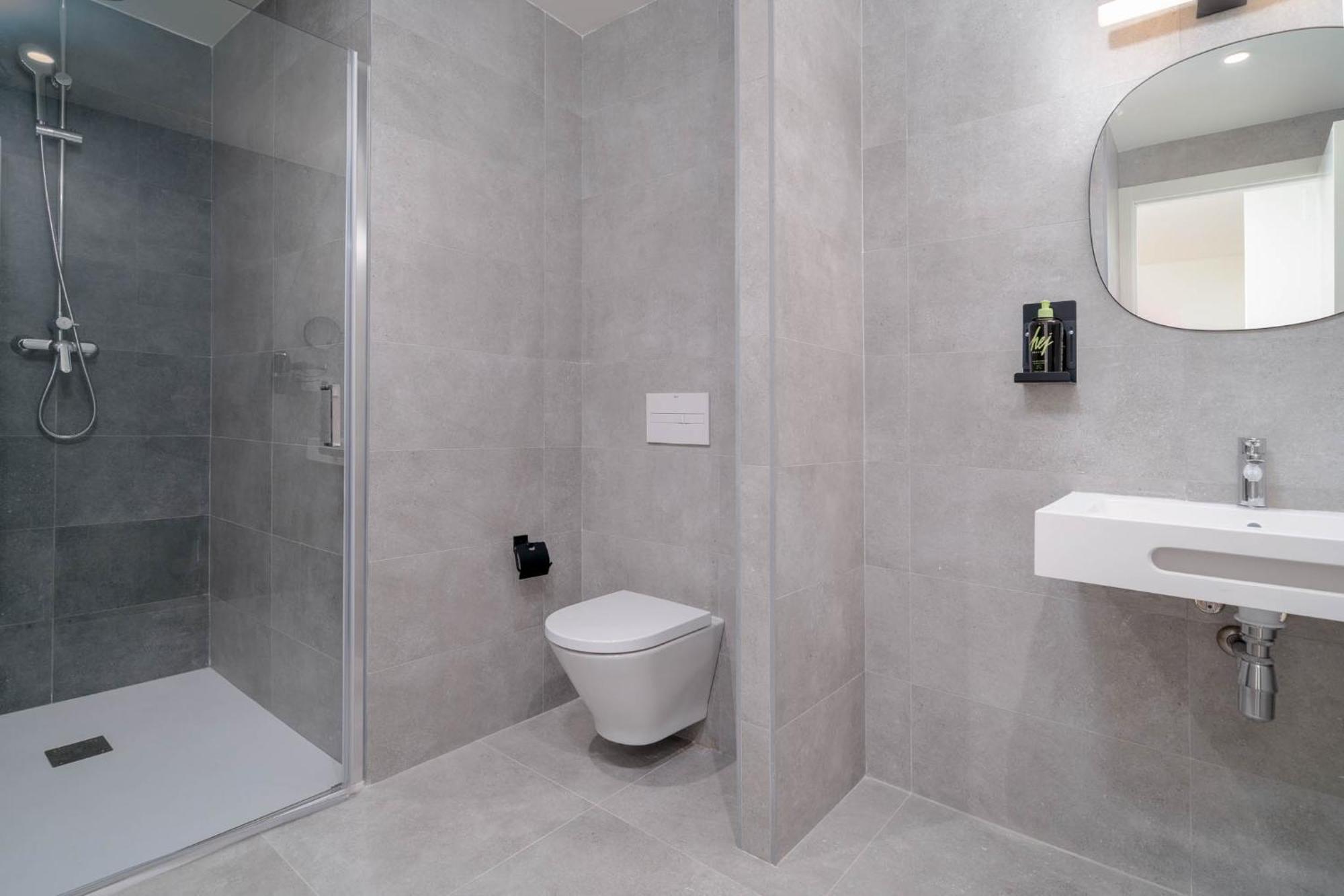 Limehome Valencia Carrer De Sant Jacint חדר תמונה